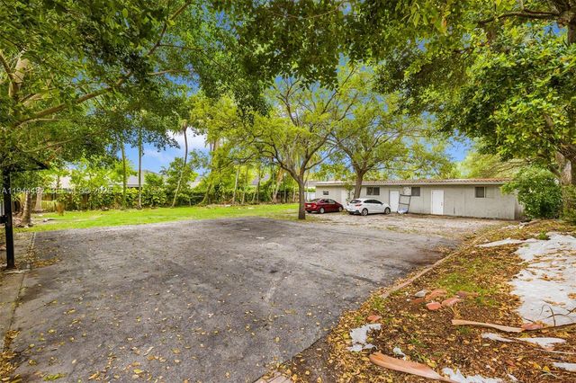 7761 SW 122nd Ave, Miami, FL 33183