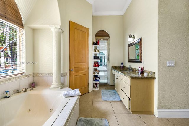 7761 SW 122nd Ave, Miami, FL 33183