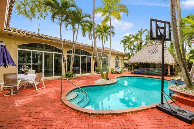 7761 SW 122nd Ave, Miami, FL 33183