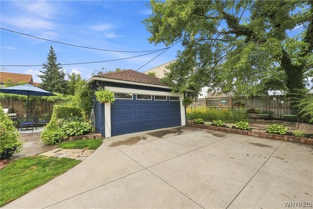 64 Mapleview Road, Cheektowaga, NY 14225
