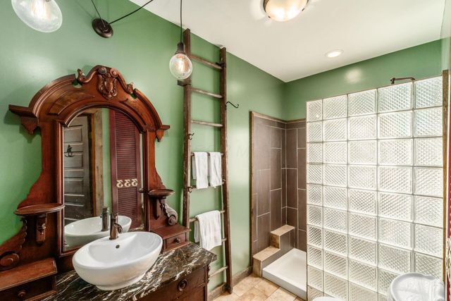 333 E Jenkins Avenue, Columbus, OH 43207