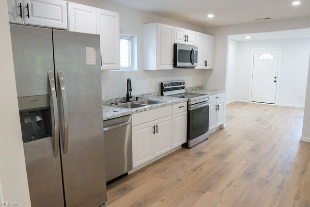 35 Sycamore AVE, Newport News, VA 23607