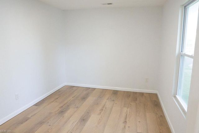 35 Sycamore AVE, Newport News, VA 23607