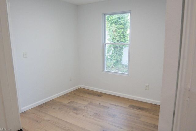 35 Sycamore AVE, Newport News, VA 23607