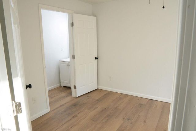 35 Sycamore AVE, Newport News, VA 23607