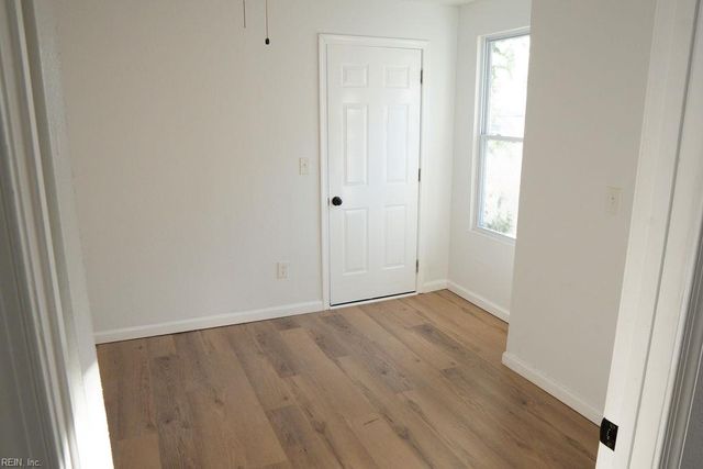 35 Sycamore AVE, Newport News, VA 23607