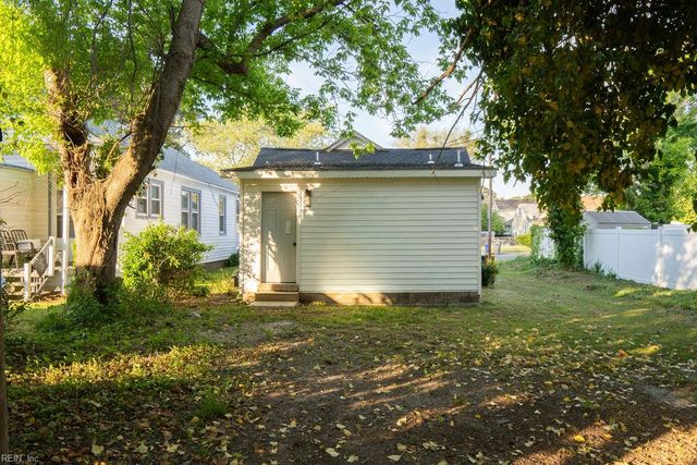 35 Sycamore AVE, Newport News, VA 23607