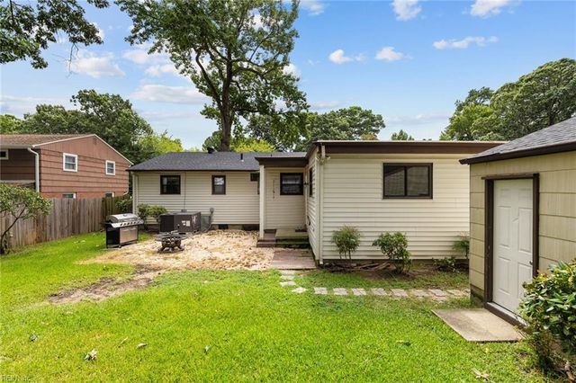 1622 Bill ST, Norfolk, VA 23518