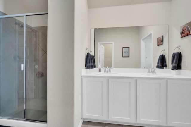 127 Garden Grove Drive, Waxahachie, TX 75165