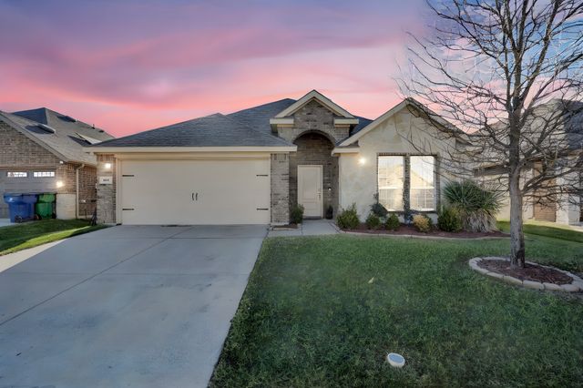 127 Garden Grove Drive, Waxahachie, TX 75165