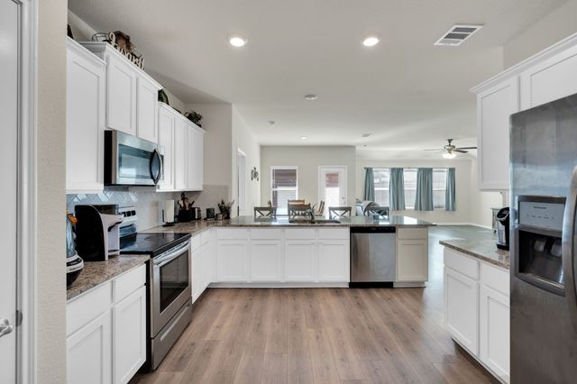 127 Garden Grove Drive, Waxahachie, TX 75165