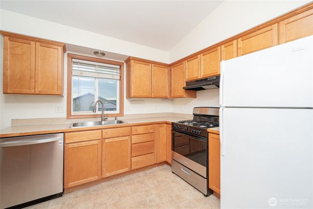 7334 Yellow Fin Court, Blaine, WA 98230