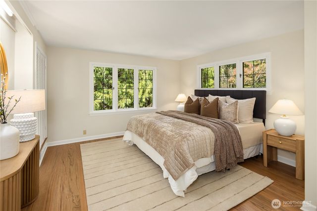 3409 Magnolia Blvd W, Seattle, WA 98199