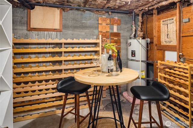 3409 Magnolia Blvd W, Seattle, WA 98199
