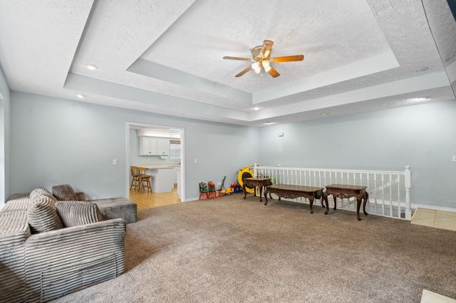1745 N Carnegie Road, Nixa, MO 65714