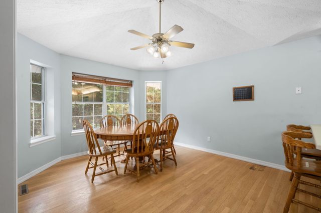1745 N Carnegie Road, Nixa, MO 65714
