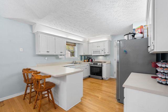 1745 N Carnegie Road, Nixa, MO 65714