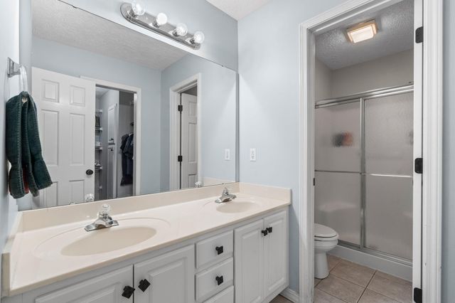 1745 N Carnegie Road, Nixa, MO 65714