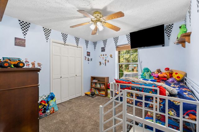 1745 N Carnegie Road, Nixa, MO 65714