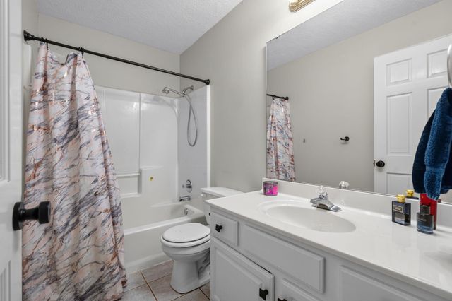 1745 N Carnegie Road, Nixa, MO 65714