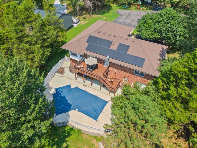 1745 N Carnegie Road, Nixa, MO 65714