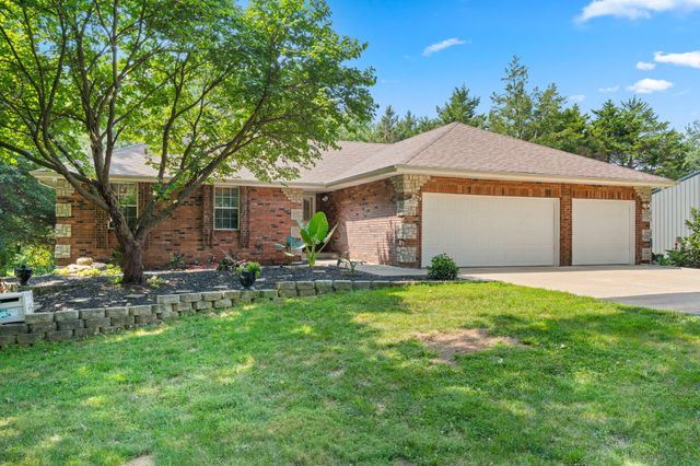 1745 N Carnegie Road, Nixa, MO 65714