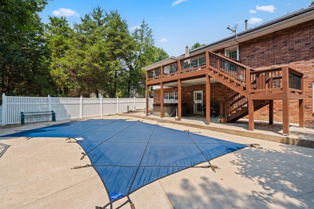 1745 N Carnegie Road, Nixa, MO 65714