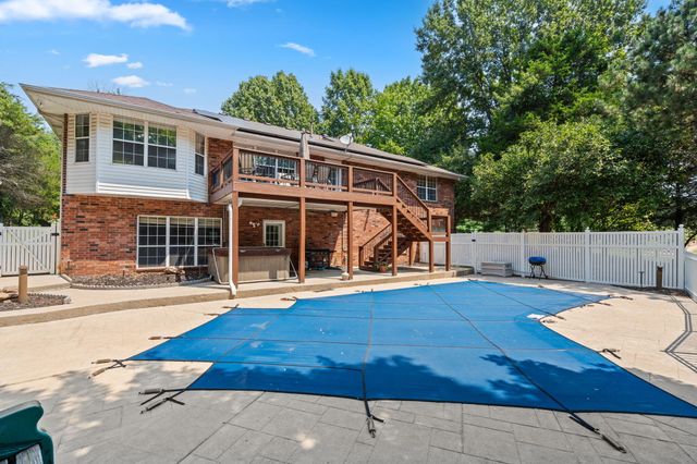 1745 N Carnegie Road, Nixa, MO 65714