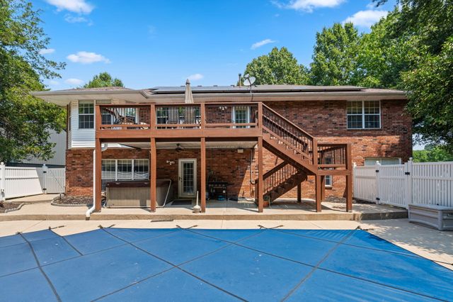 1745 N Carnegie Road, Nixa, MO 65714