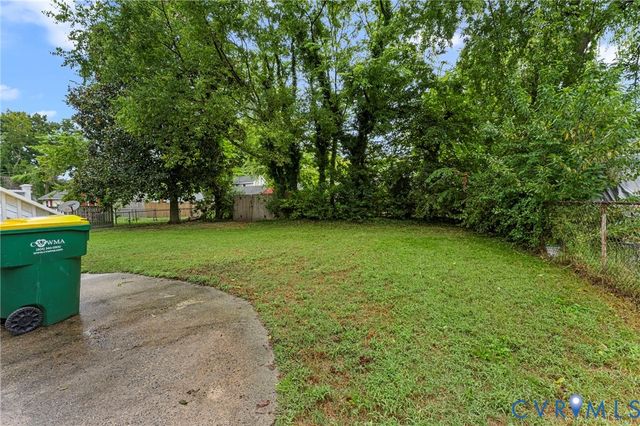 317 Cedar Ln, Hopewell, VA 23860