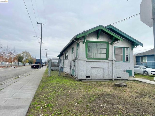 740 Tyler St, Oakland, CA 94603