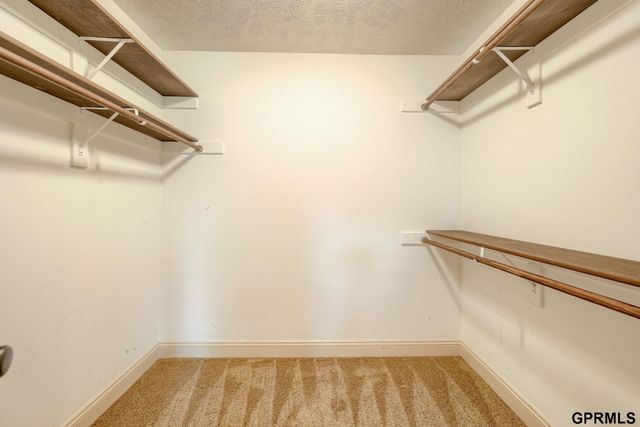 407 S 198th Street, Elkhorn, NE 68022