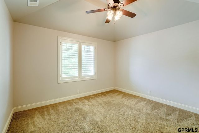 407 S 198th Street, Elkhorn, NE 68022