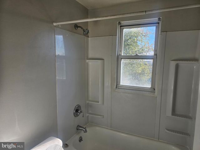 7515 LANGE ST, Baltimore, MD 21224