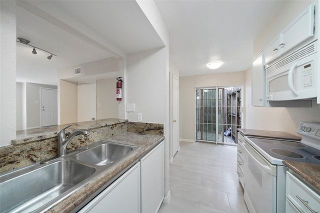 17210 Imperial Valley Drive 2, Houston, TX 77060