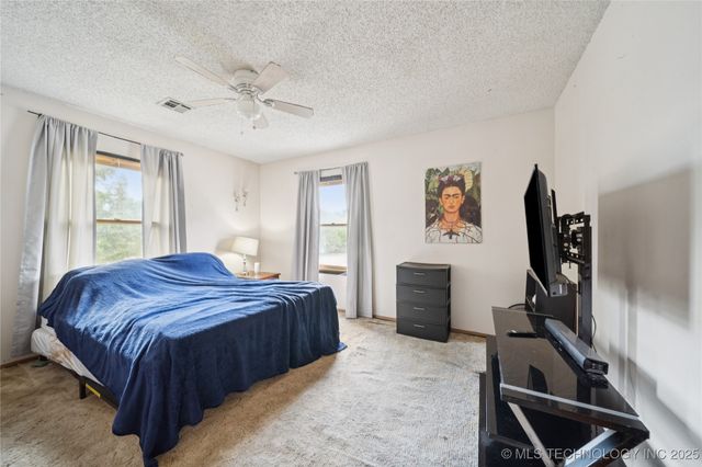 611 W Gentry Street, Henryetta, OK 74437