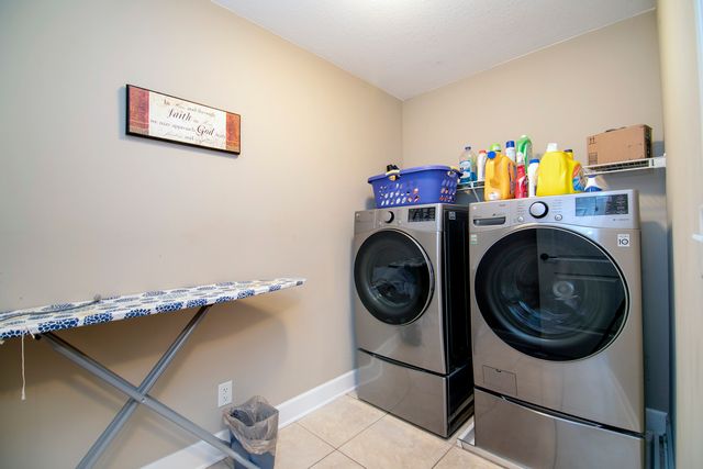 444 Highpoint Circle North, Bourbonnais, IL 60914