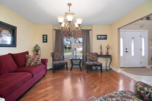 444 Highpoint Circle North, Bourbonnais, IL 60914