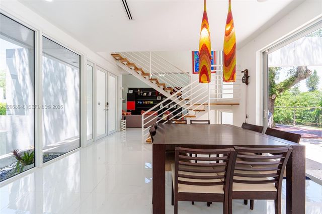 7277 SW 165th Street, Palmetto Bay, FL 33157