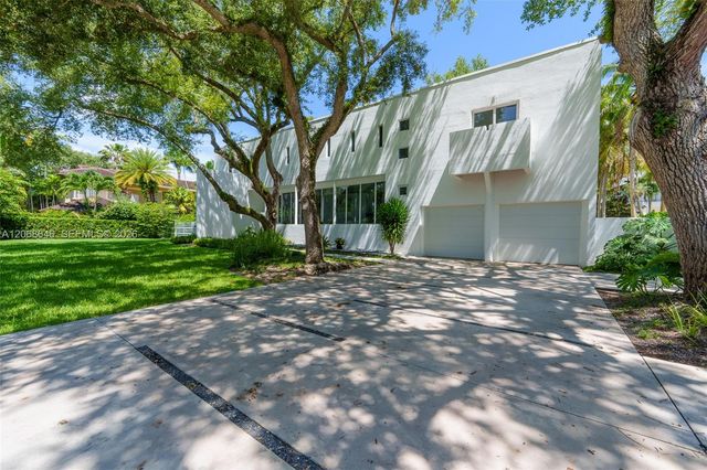 7277 SW 165th Street, Palmetto Bay, FL 33157