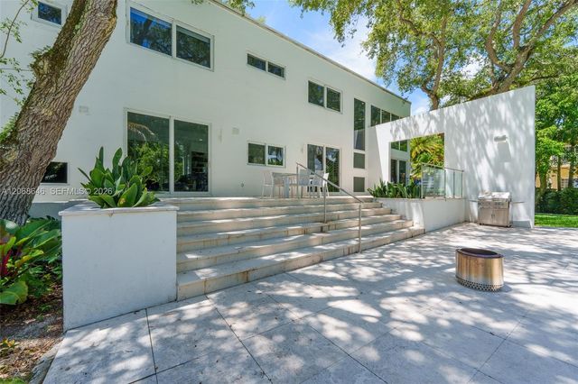 7277 SW 165th Street, Palmetto Bay, FL 33157