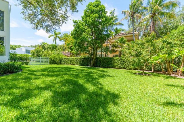 7277 SW 165th Street, Palmetto Bay, FL 33157