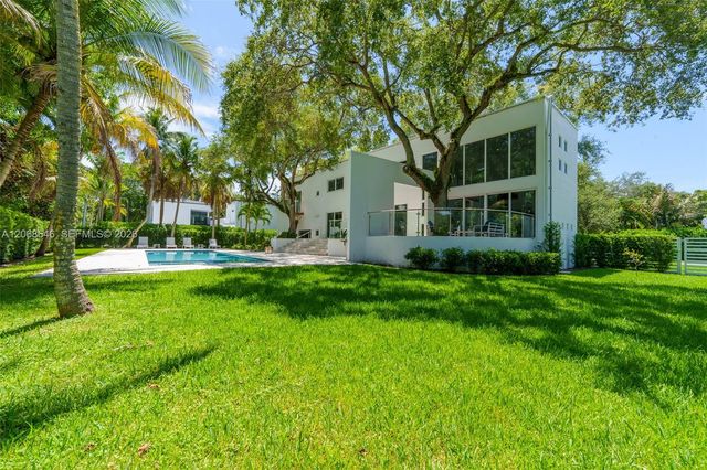 7277 SW 165th Street, Palmetto Bay, FL 33157