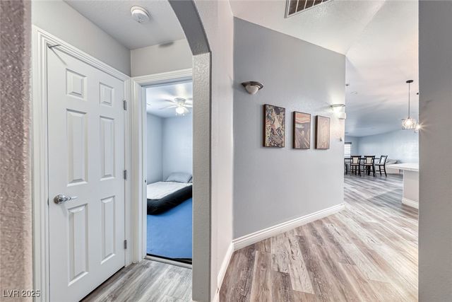 7852 Whitlocks Mill Avenue, Las Vegas, NV 89147