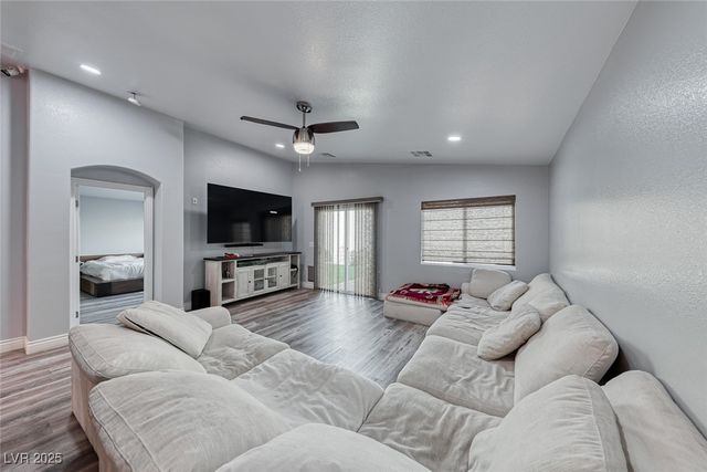 7852 Whitlocks Mill Avenue, Las Vegas, NV 89147