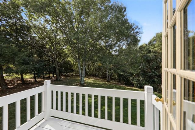 65 Viva Way, Woonsocket, RI 02895