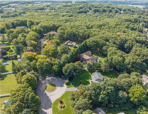 65 Viva Way, Woonsocket, RI 02895