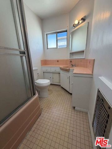1308 Poinsettia Place 8, Los Angeles, CA 90046