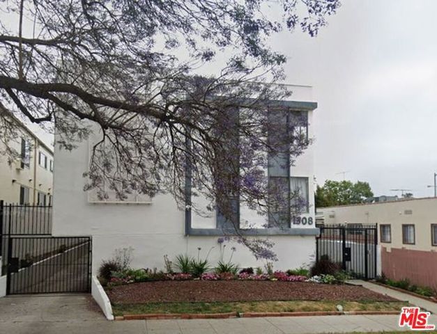 1308 Poinsettia Place 8, Los Angeles, CA 90046