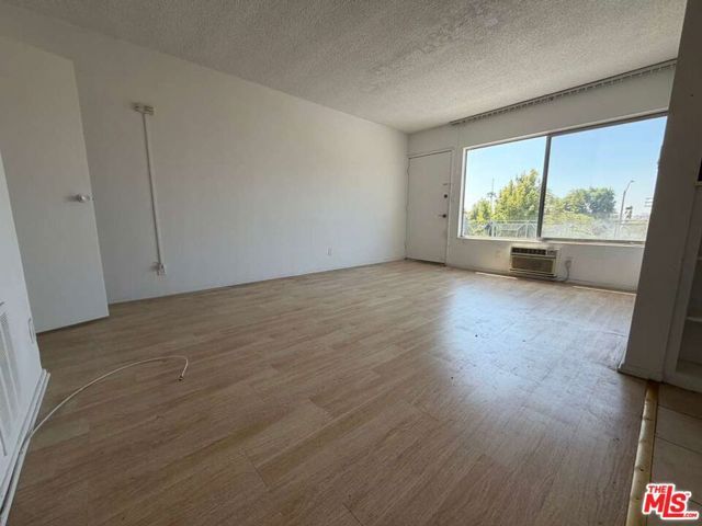 1308 Poinsettia Place 8, Los Angeles, CA 90046